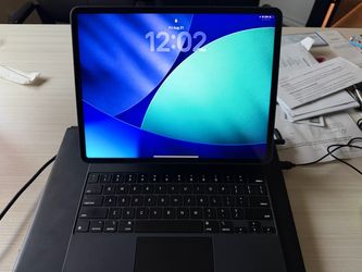 Midnight Black iPad 12.9 Inch (6th Gen)(256gb)
