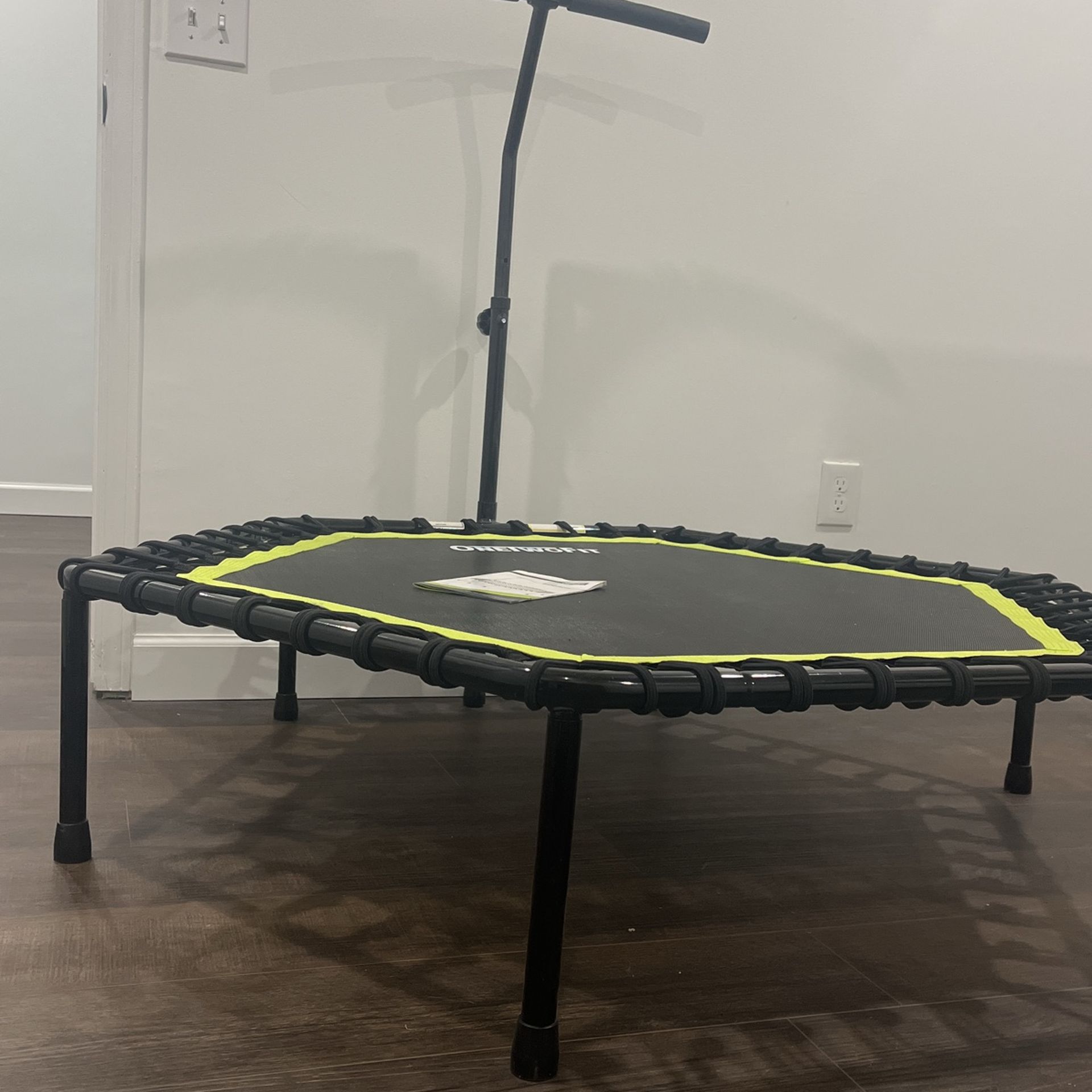 OneFitTwo Fitness Rebounder Trampoline, Foldable 45”