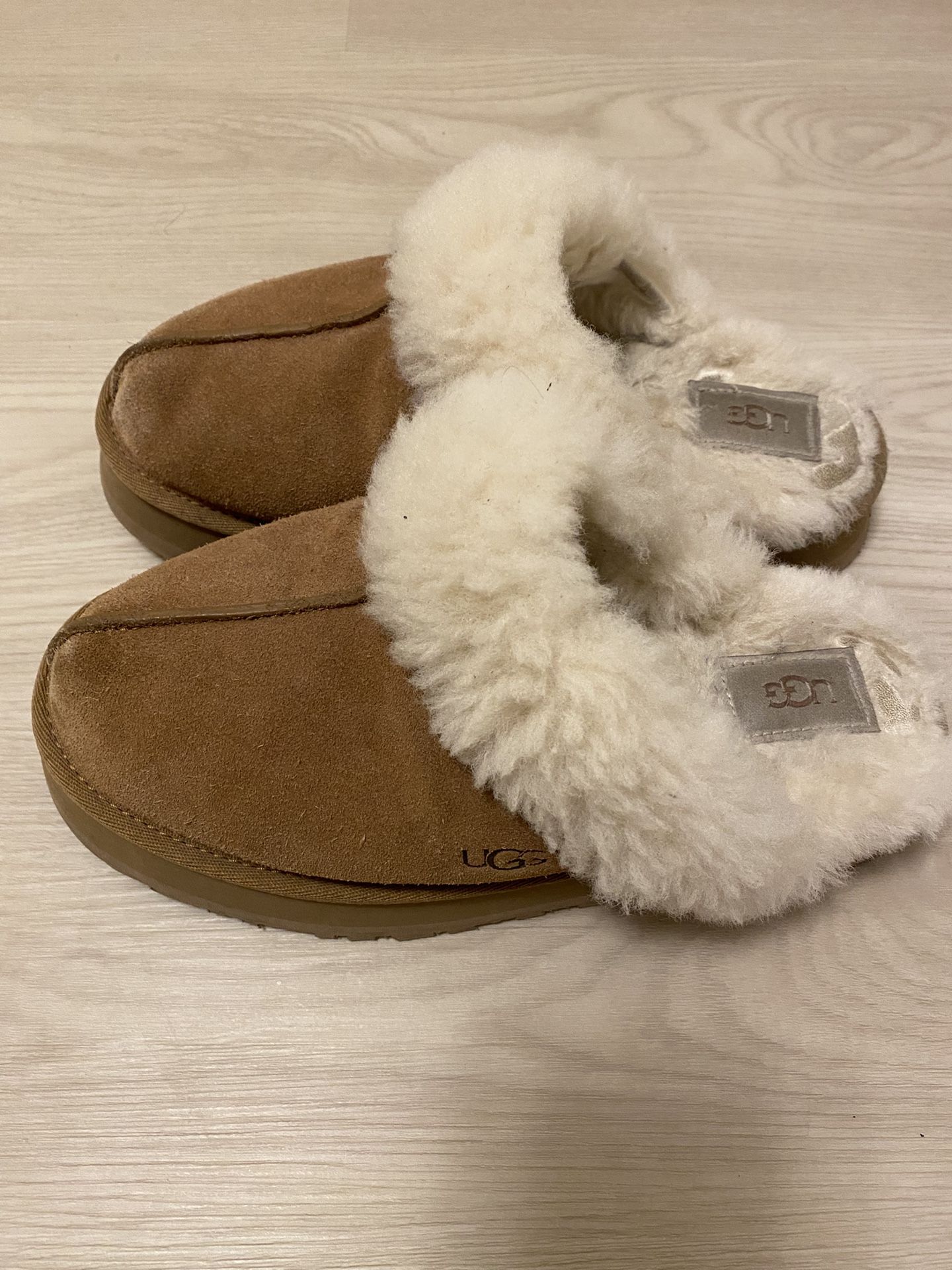 Ugg Women Slippers