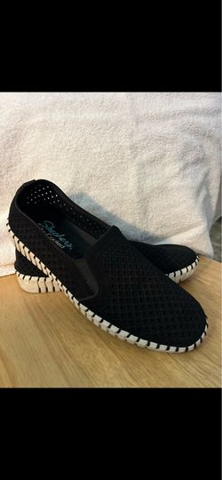 New size 8 air cooled memory foam Skechers