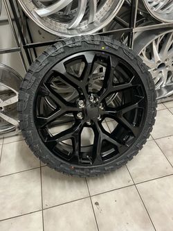 24 INCH GLOSS BLACK SNOWFLAKE WHEELS RIMS TIRES 305/35r24