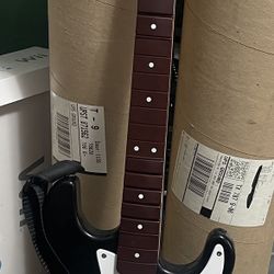 Xbox One Harmonix ~ Rockband 4 ~ Guitar Hero Guitar !!