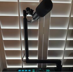 Audio-thechnica AT2020 mic and stand and xlr cable