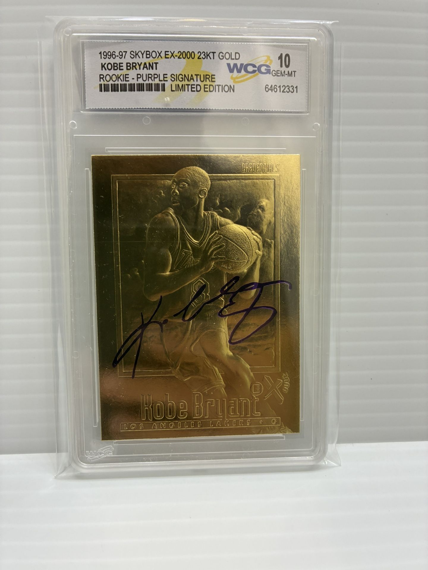 Kobe Bryant Gold Signature Card