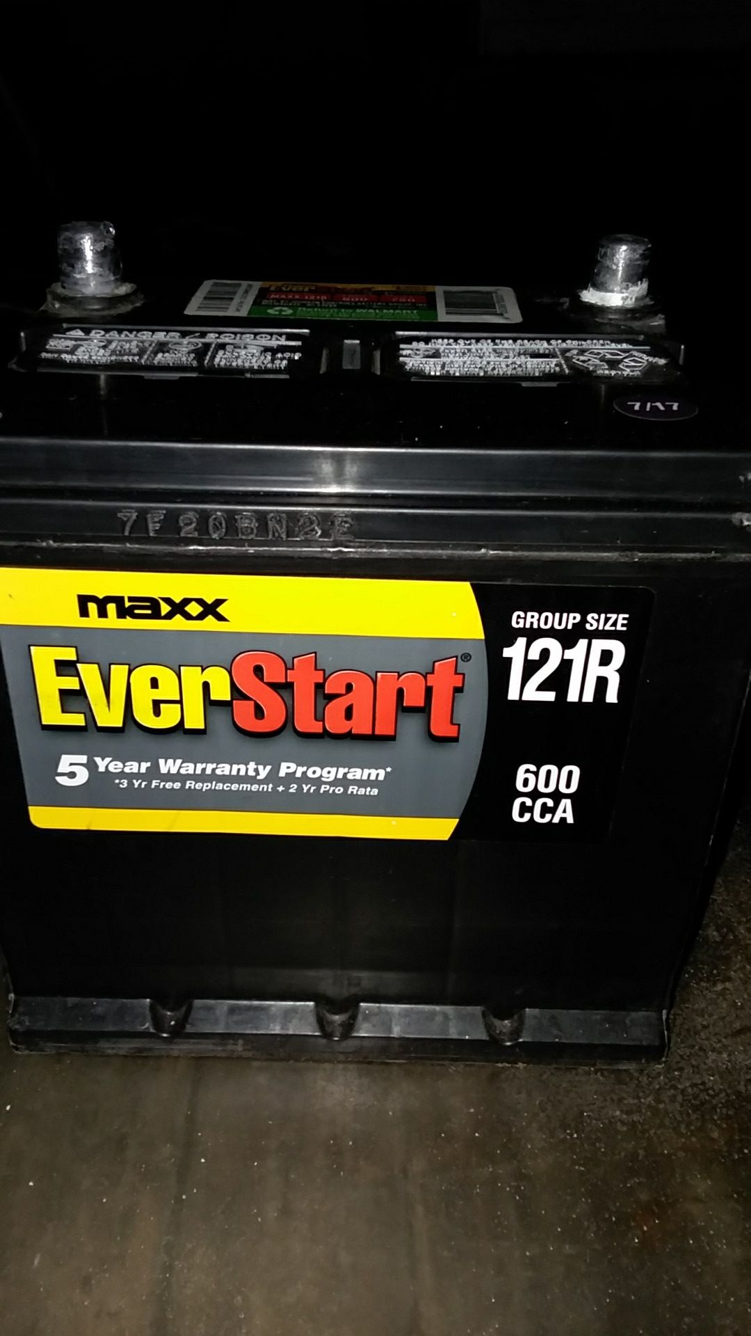 EVERSTART 121R CAR BATTERY