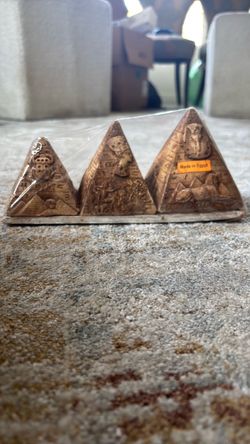 Mini pyramid replica