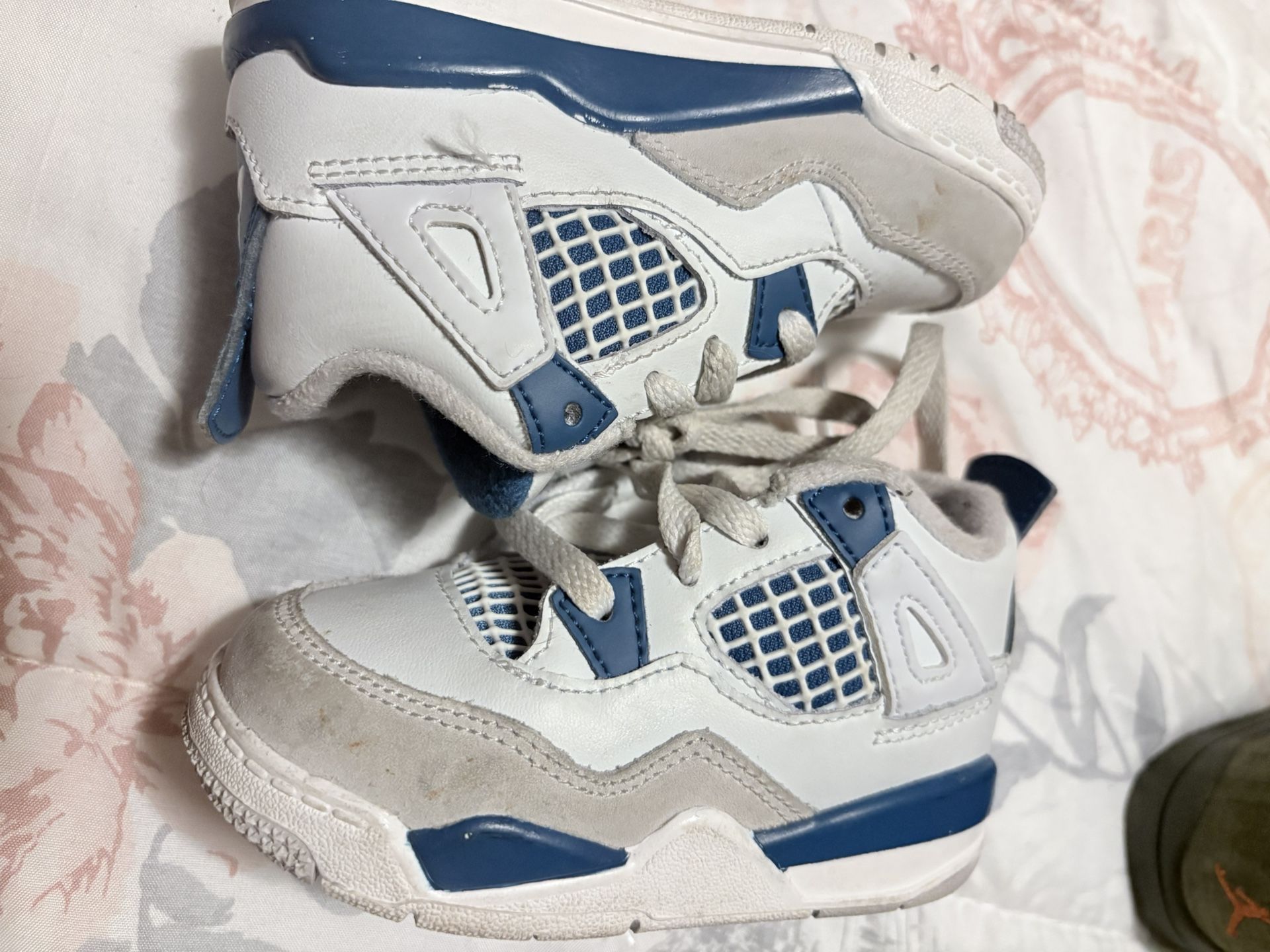 Baby Jordan 4