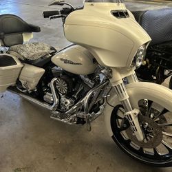 2014 Harley Davidson Street Glide 