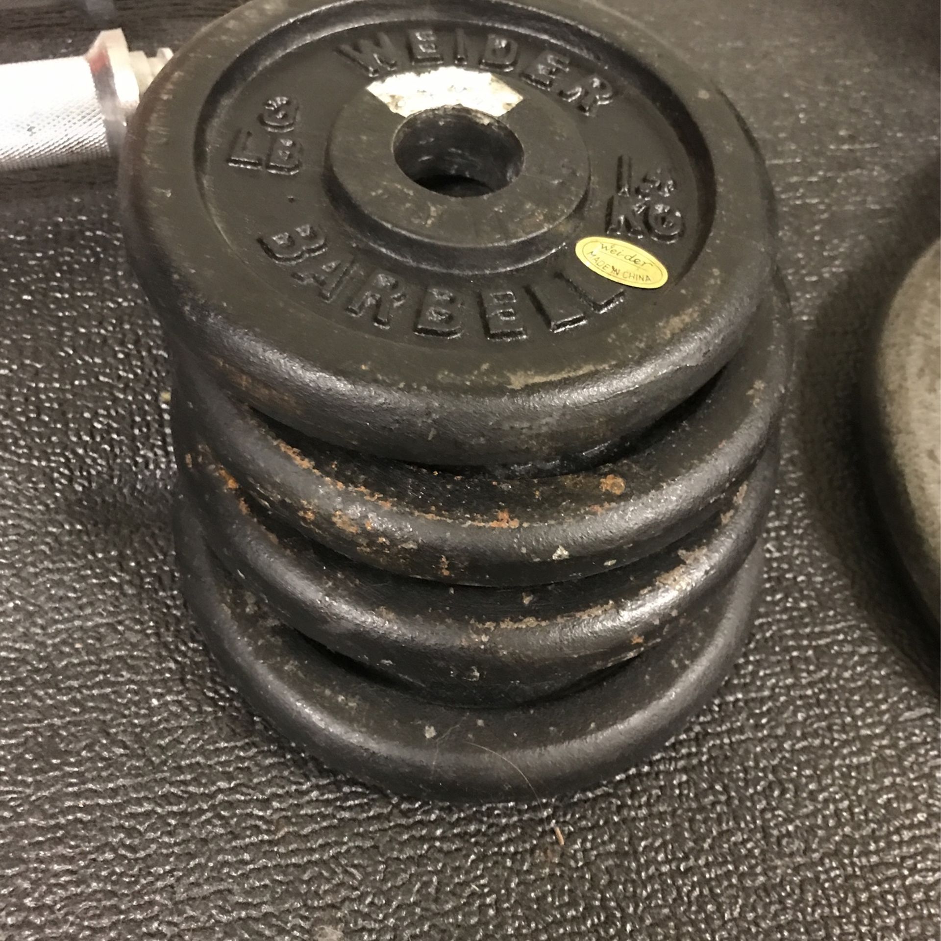 Weight plates set up for 3 pounds each