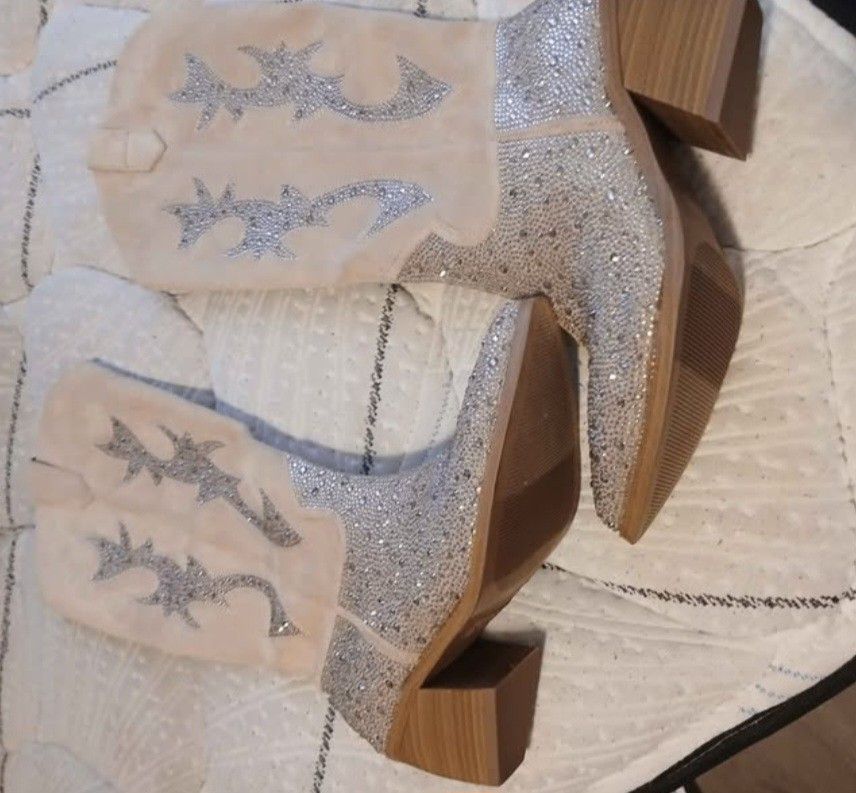 Sparkling Cowgirl Boots