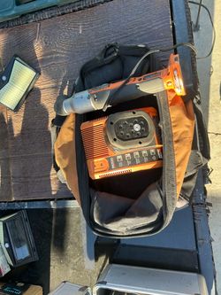 RIDGID 18V Battery Charger with Tool Bag