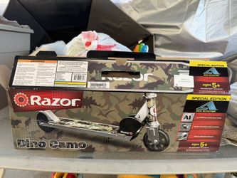 Razor Dino Camo Scooter 