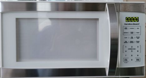 Hamilton Beach Microwave White Silver 120 VAC 60Hz 1500W p100n30al-wbw