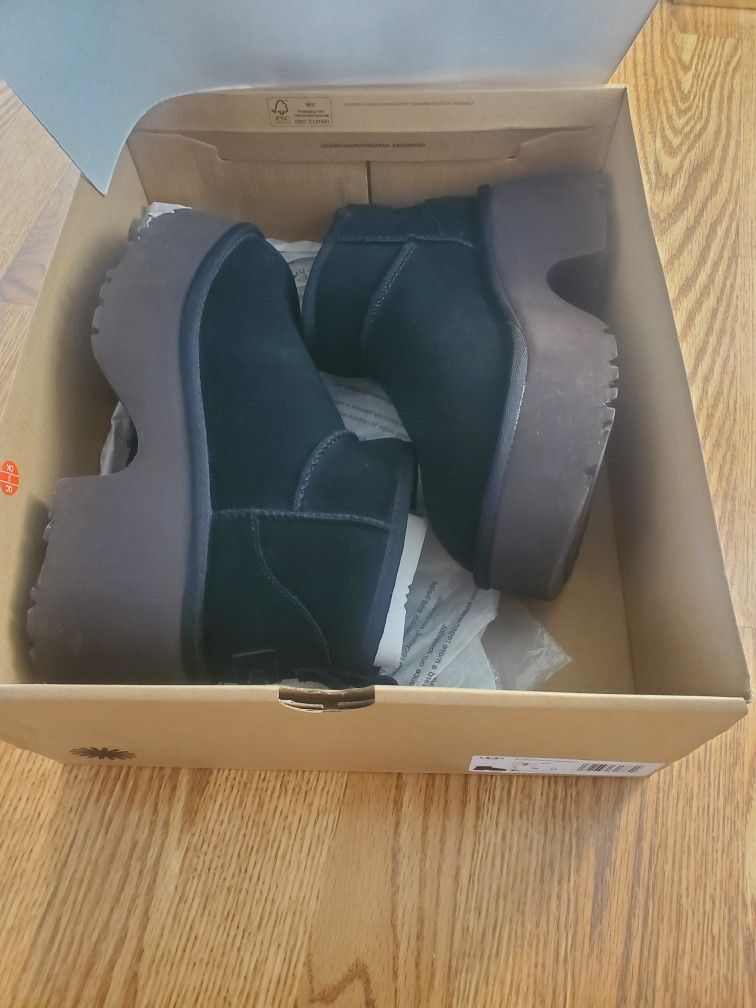 UGG Ultra Mini New Heights $40.00
