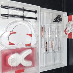 TEETH WHITENING KITS 