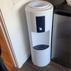 Newton Water Cooler 