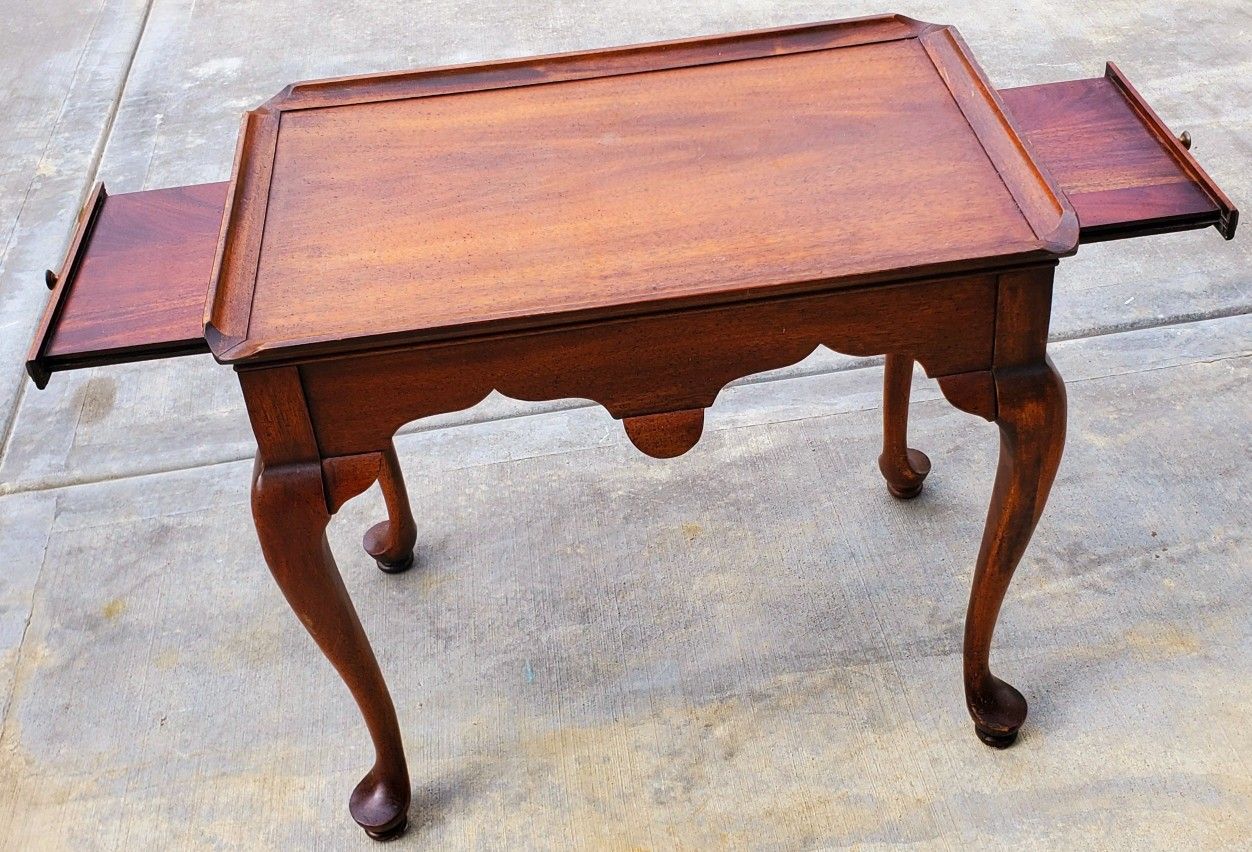 Antique Tea Table (Queen Anne Style)