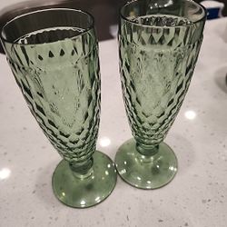 2 Villaroy Green Champagne Glasses