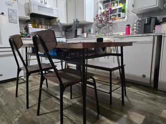 Kitchen table