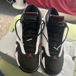 Jordan 14 Black Toe Vnds Size 9