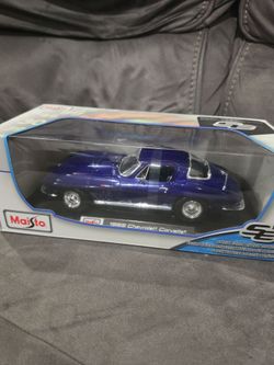 Maisto 1:18 1965 Chevrolet Corvette