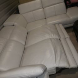 SECTIONAL GENUINE LEATHER RECLINER ELECTRIC WHITE COLOR.. DELIVERY SERVICE AVAILABLE 💥🚚💥✅