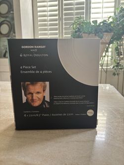 Gordon Ramsay four piece set plates Gordon Ramsay four piece set plate plates