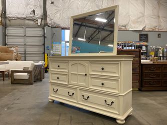 LACQUERCRAFT 6 Drawer Farmhouse Style Dresser with Center Cabinet and Mirror