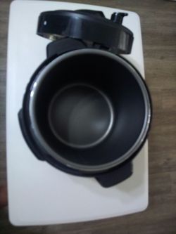 Pressure cooker