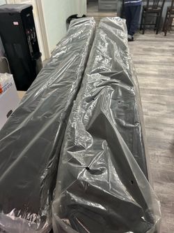 King mattress and frame  (READ BELOW)!!!!!!!