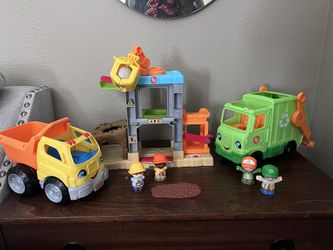 Little People Construction Site With Garbage Truck