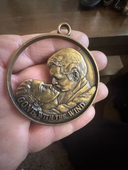 "Gone with the Wind" 1998 Scarlet & Clark Gable 2.75" Inch Bronze Round Ornament