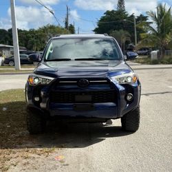 2020 Toyota 4runner SR5