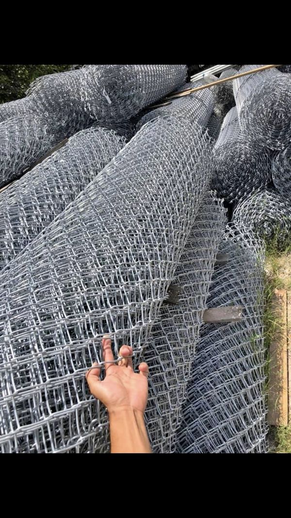 Chain link fence supplies/ fence roll/ 6x50’ft/ comercial for Sale in