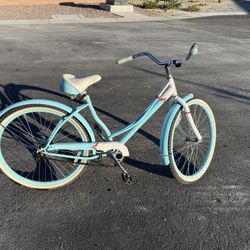 Schwinn Beach Cruiser