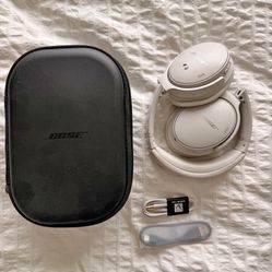 Bose Qc45 Headphones With Original Case+ Audio Jack Cable And Charger( After Market)