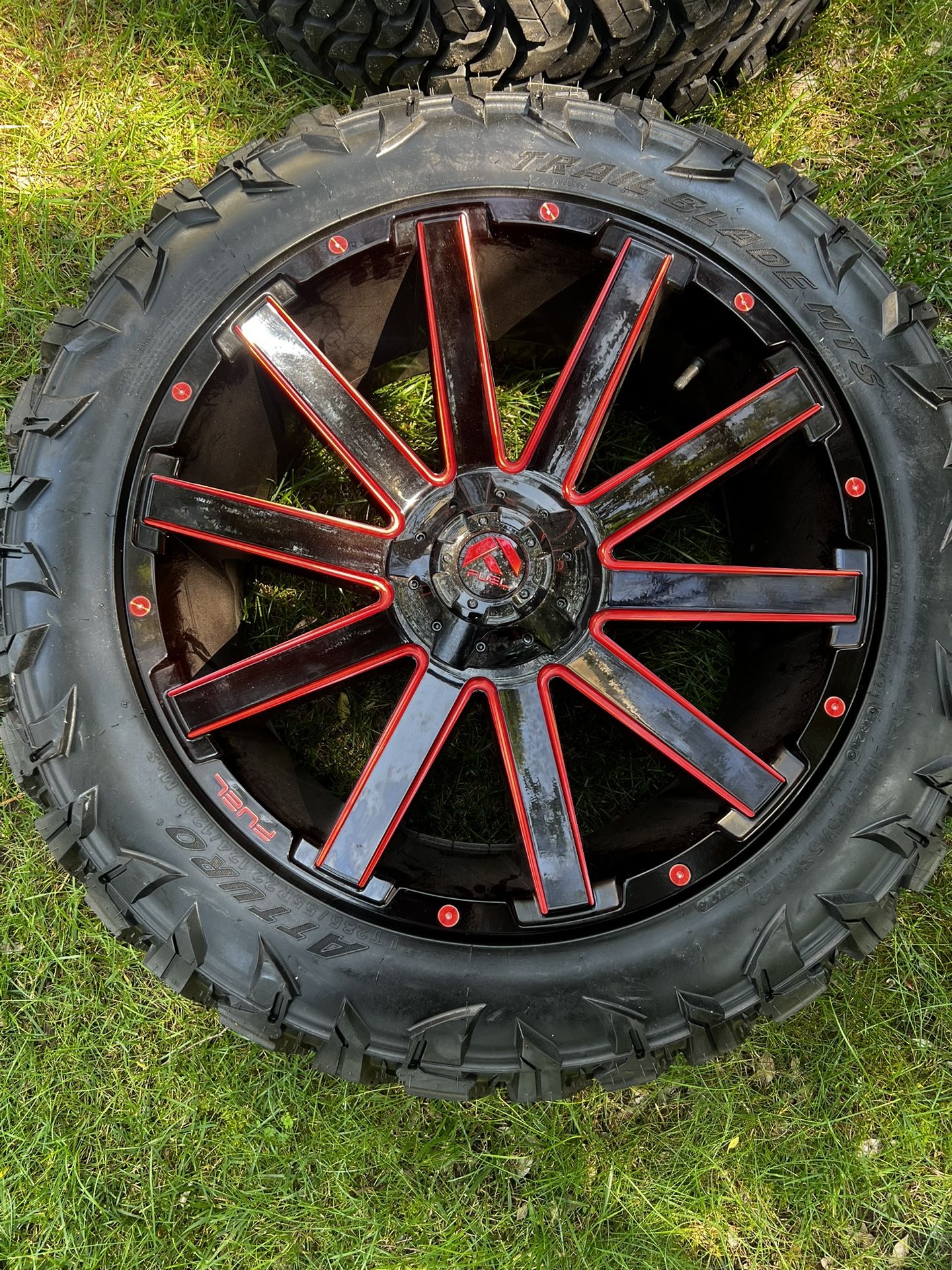 Fuel 22” Rims With Tires