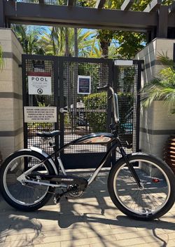 Electra Flying Sue 3i Roadster Beach Cruiser