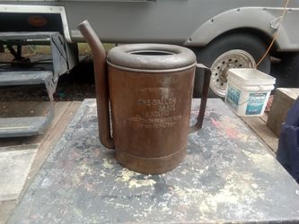 Vintage 1918 Heavy Duty Steel, Swing Spout Dispenser, Works Great. $20.00.