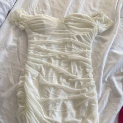 Short White dress Size L