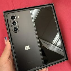 SAMSUNG GALAXY Z FOLD 5 512GB UNLOCKED NEW✅