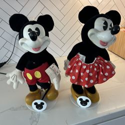 Disney collectable classics woodsculpt series by applause value for Mickey & Minnie 