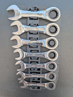 Husky stubby wrench set