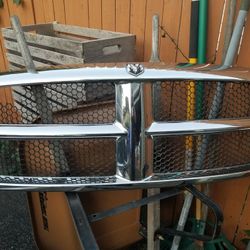 02-08 Dodge Ram Front Grille 