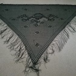 Beautiful black vintage scarf in excellent condition