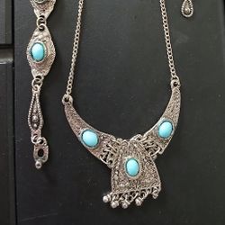 Vintage Silverstone Necklace Bracelet & Earrings