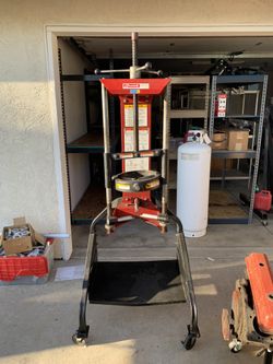 Brannick Model 7200 Strut Compressor
