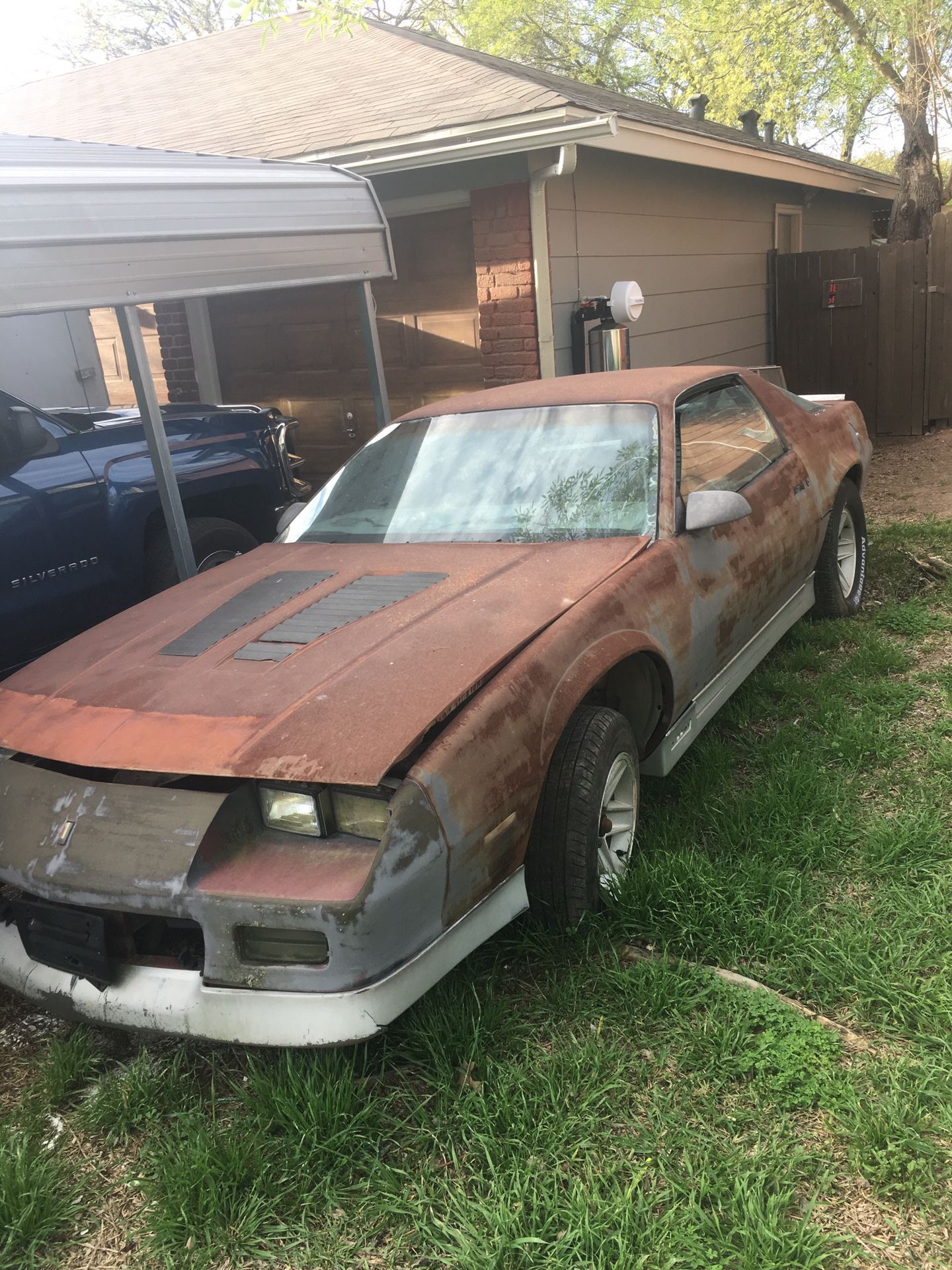 Chevy camaro 84 parts for sale doesn’t have engine or transmission