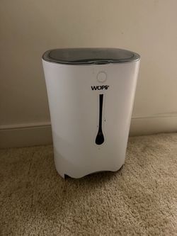 Pet smart feeder cat and dog with camera and app