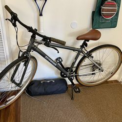 Schwinn Addison Bike - Like new